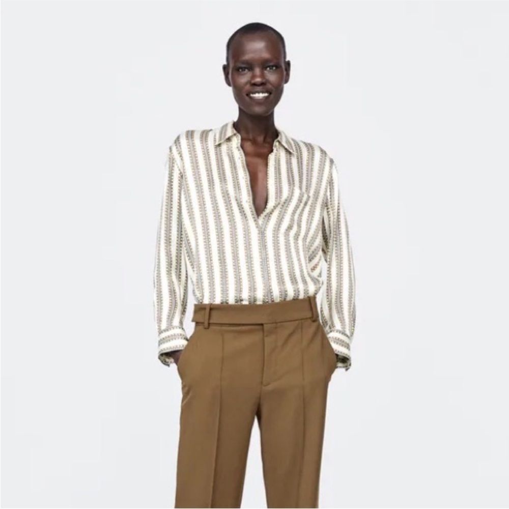 ZARA | Striped Cream Button Down Blouse with Chain Graphic Women’s Size Small